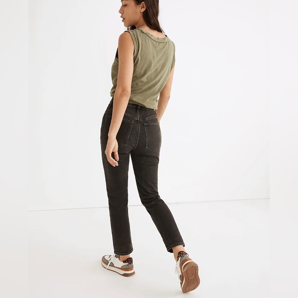 Madewell curvy perfect vintage jean in black lunar wash—new with tags! Size 25